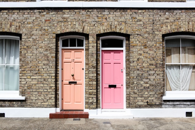 Partnership doors